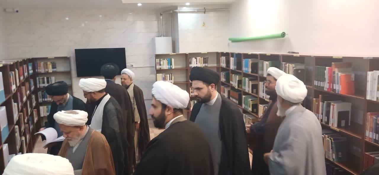 کتابخانه حوزه و روحانیت مشهد؛ پاسخگوی نیاز هویتشناسی طلاب