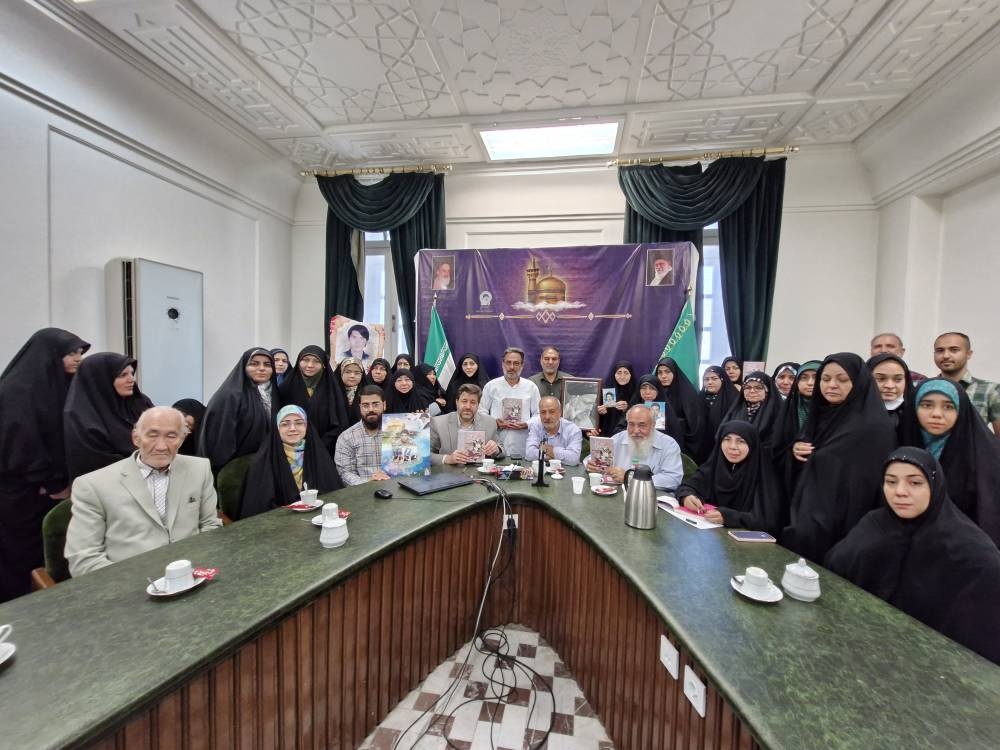 «شیشه عطر»؛ بیانگر عاطفه و مهر مادری شهید