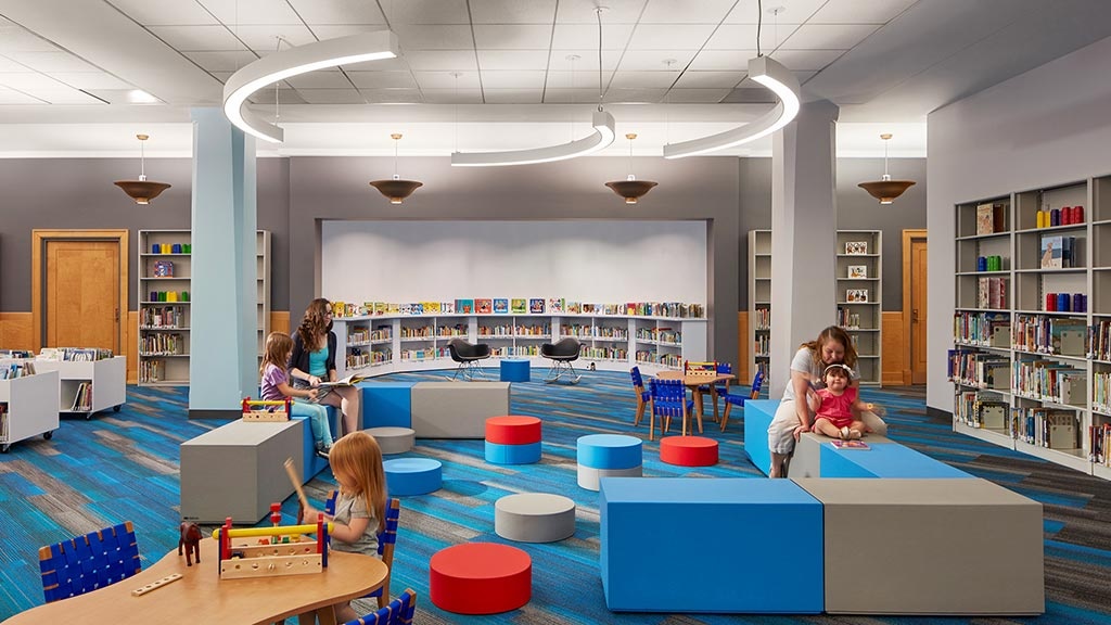 کودکان زیر سقف کتابخانههای جادویی