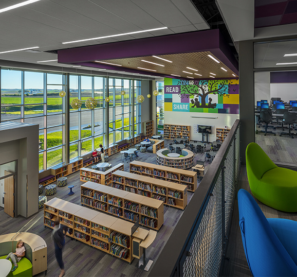 کودکان زیر سقف کتابخانههای جادویی