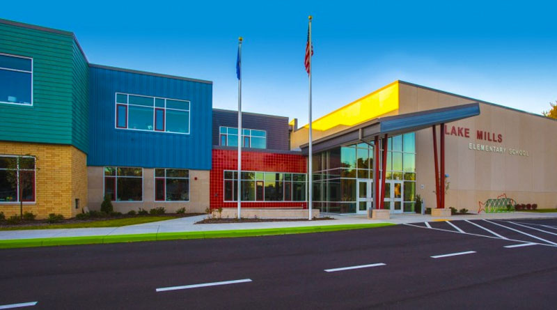 کودکان زیر سقف کتابخانههای جادویی