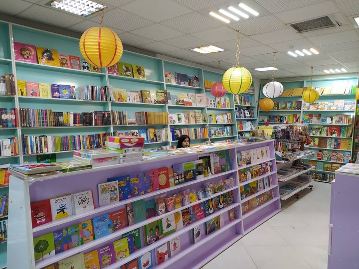 علاقه زیاد ما به کتاب و کودک انگیزه راه‌اندازی کتابفروشی مخصوص کودکان شد
