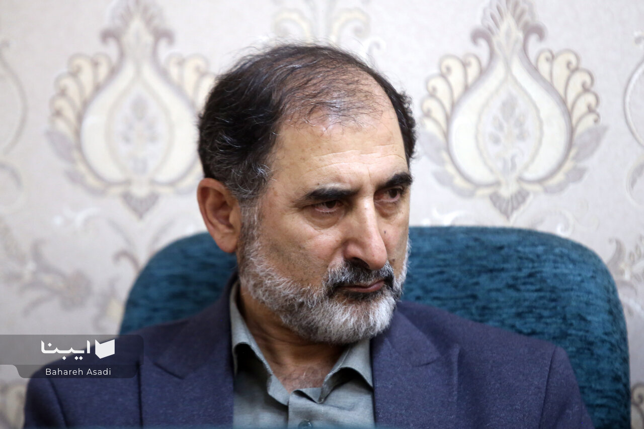 یگانه آفرینش