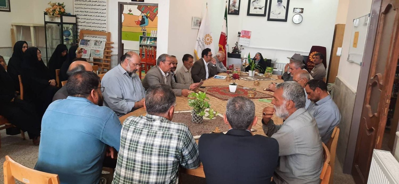 ۲ کتاب کودک در گناباد رونمایی شد