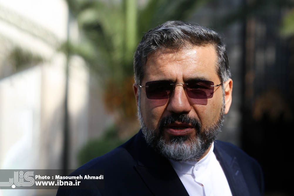 وزارت فرهنگ به مصادیق کتاب‌سازی درباره رئیس جمهور شهید مجوز نمی‌دهد