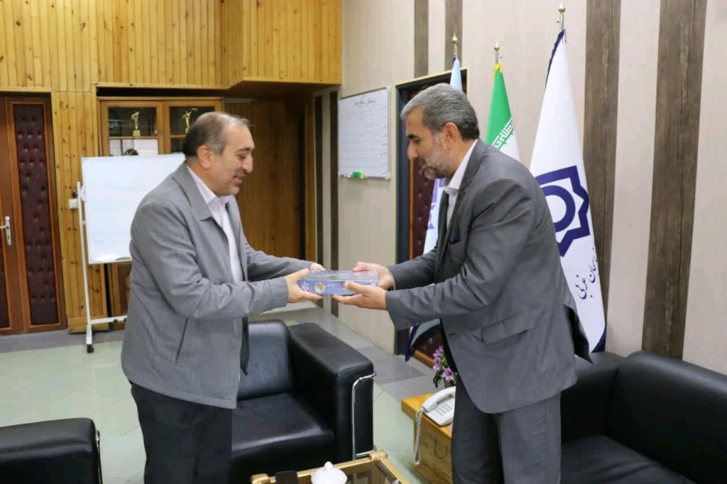 تلاشهای حوزه کتاب باید جدیتر باشد