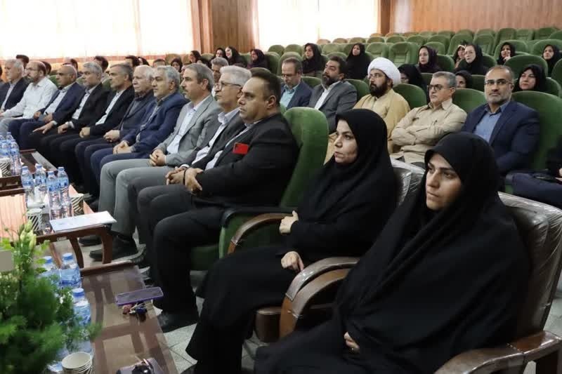 سالن اجتماعات دانشگاه آزاد اسلامی به نام رضا اشرفزاده نامگذاری شد