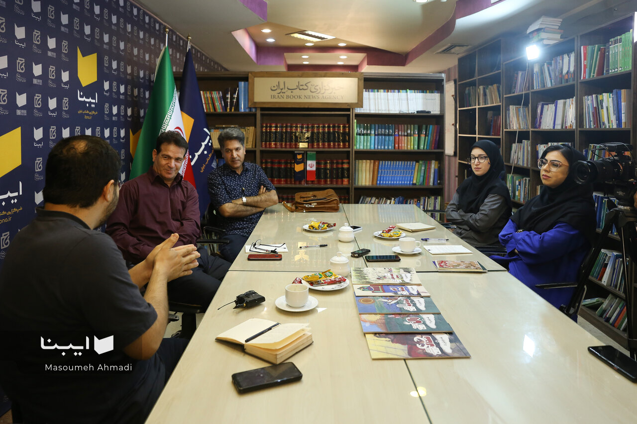 ساختار اقتباس مجموعه «یک پاورقی» پستمدرن است/ قصهها در این مجموعه خوب پیش میرود ولی یکهو رها میشود!