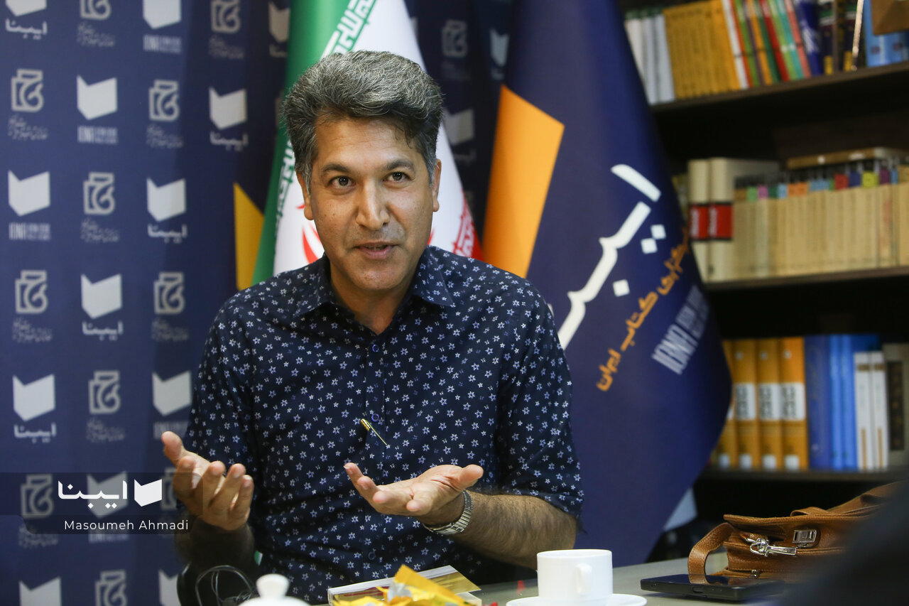 مخاطب اصلی شاهنامه بچهها هستند نه بزرگسالان