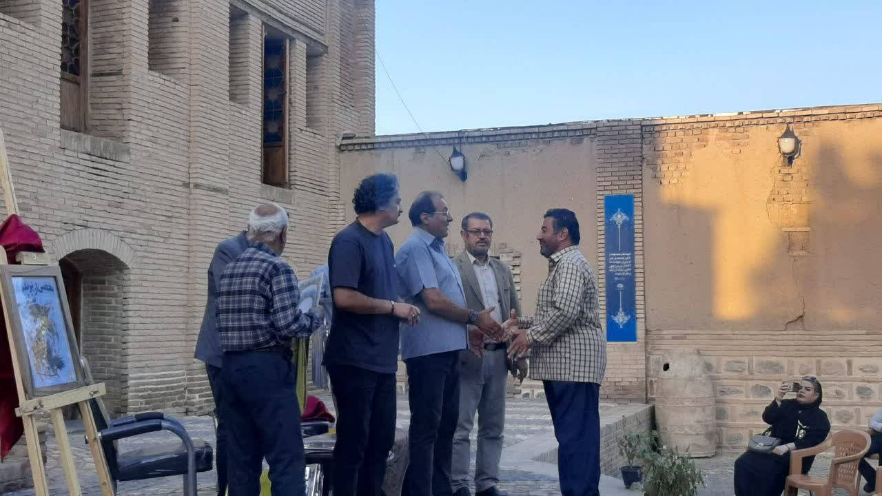 تعهد اخلاقی از شاخصهای مهم نویسندگان انقلابی است