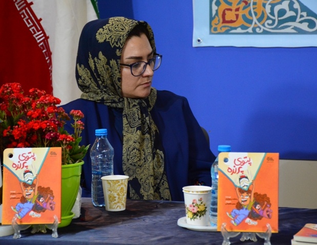 ادبیات کودک و نوجوان نیازمند محتوای به‌روز/ برای جهانی شدن کتاب‌هایم تلاش می‌کنم