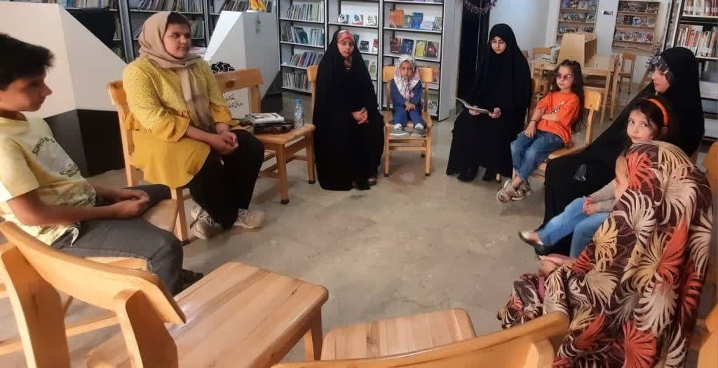 کارگاه شاهنامهخوانی تربتحیدریه/ جمعخوانی کتاب در بیدخت