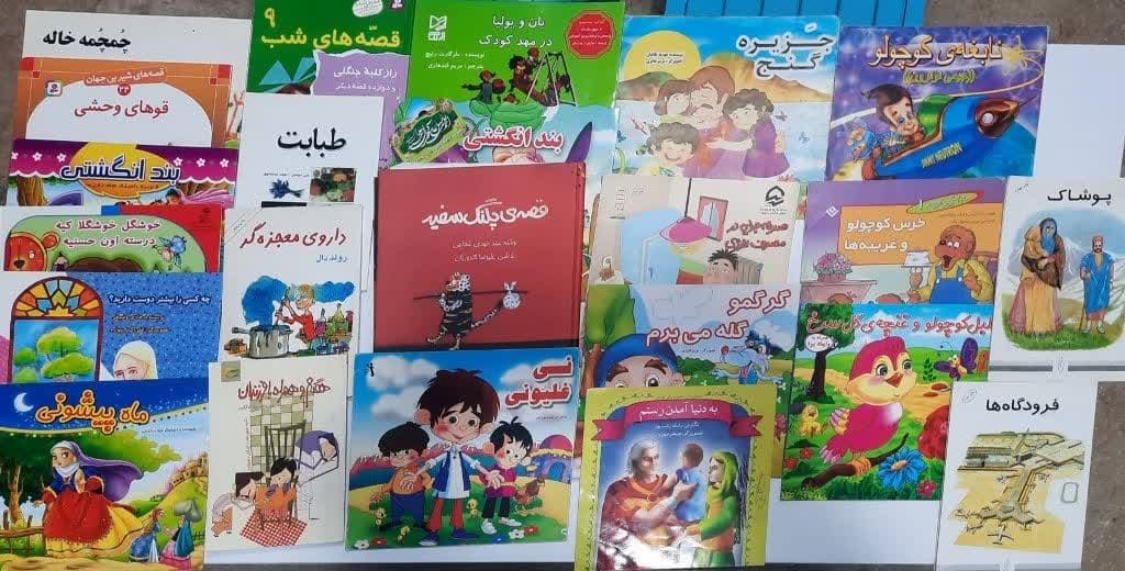 کارگاه شاهنامهخوانی تربتحیدریه/ جمعخوانی کتاب در بیدخت