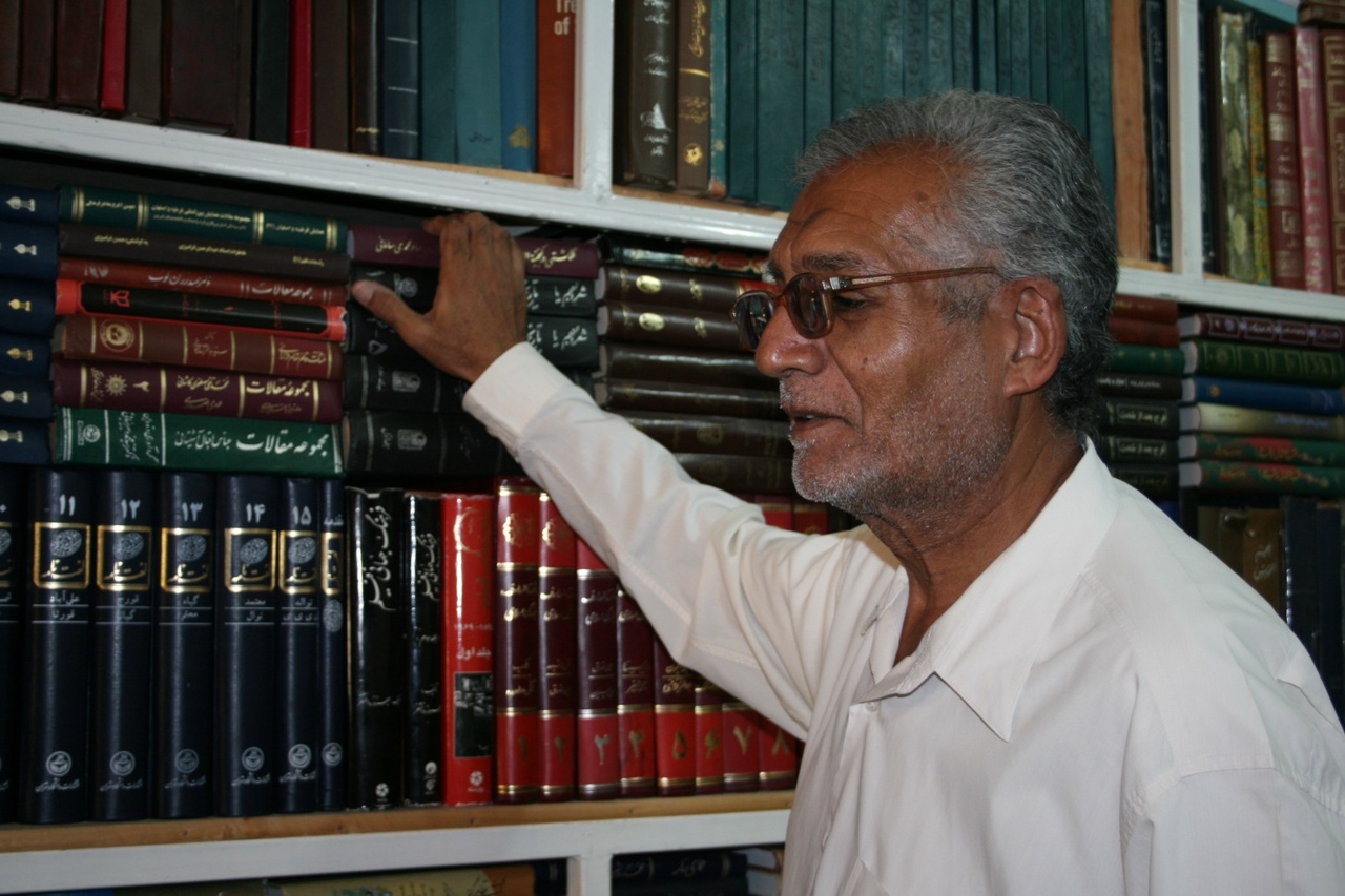 سیدکوچک هاشمیزاده؛ احیاگر گویش دشتی