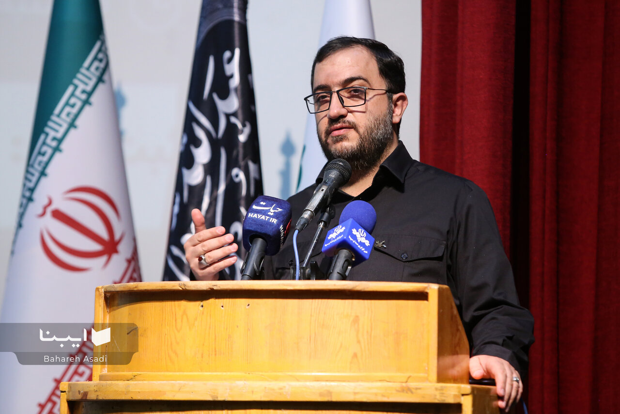 کانون در سال گذشته ۲۰ هزار جلد کتاب برای اربعین خریداری کرد