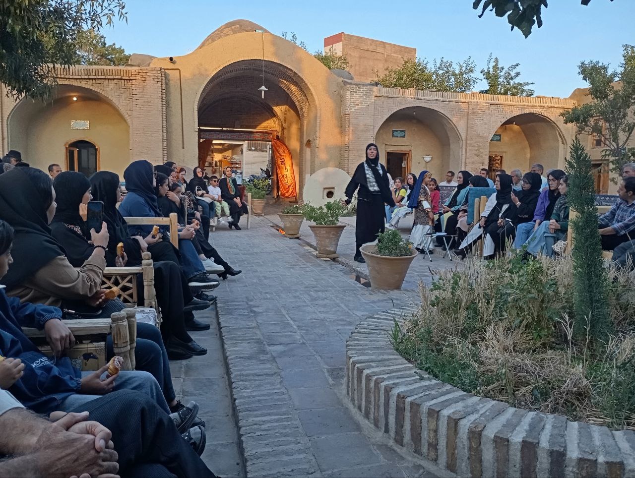 سومین جلسه انجمن شاهنامهخوانی مهر تربتحیدریه برگزار شد