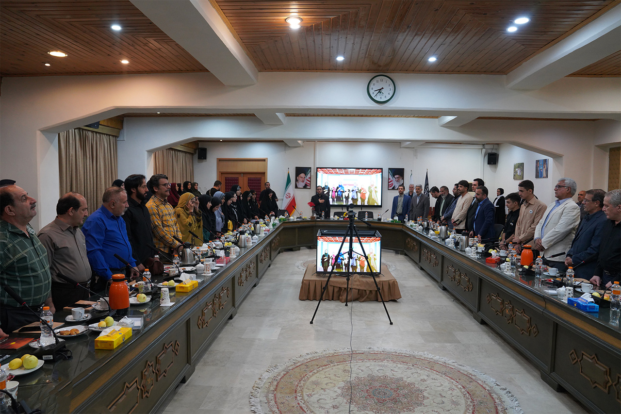 وظیفه اصلی آموزش و پرورش، تربیت نسل خوشذوقی از شاعران در کشور است