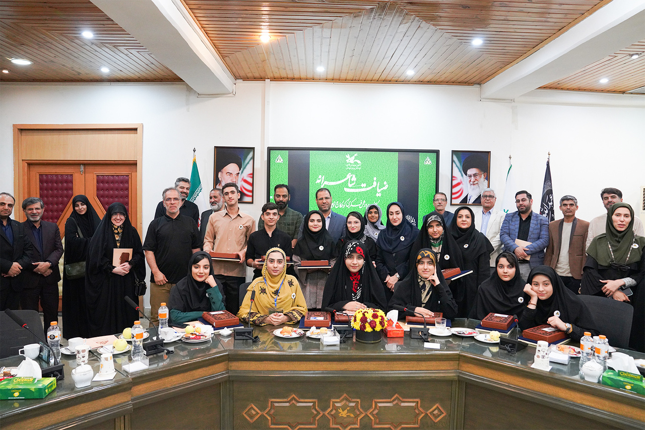 وظیفه اصلی آموزش و پرورش، تربیت نسل خوشذوقی از شاعران در کشور است