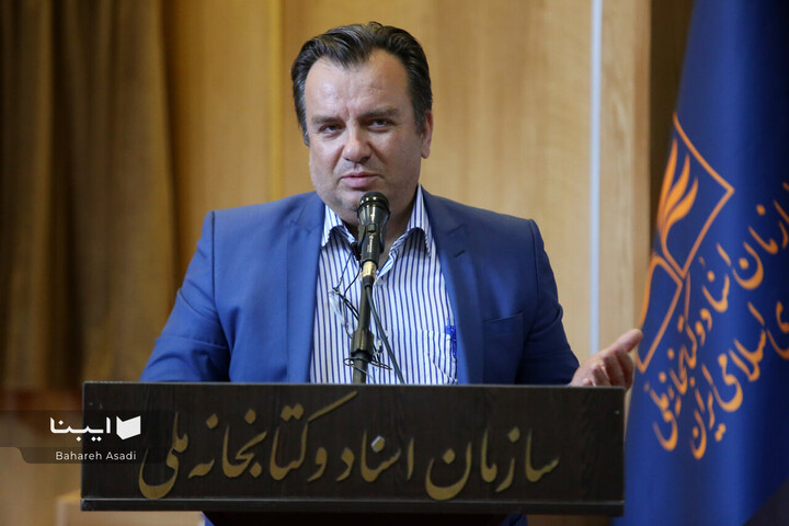 سید عبدالله انوار در مقام فهرستنویس به تعالی فرهنگ کمک کرد