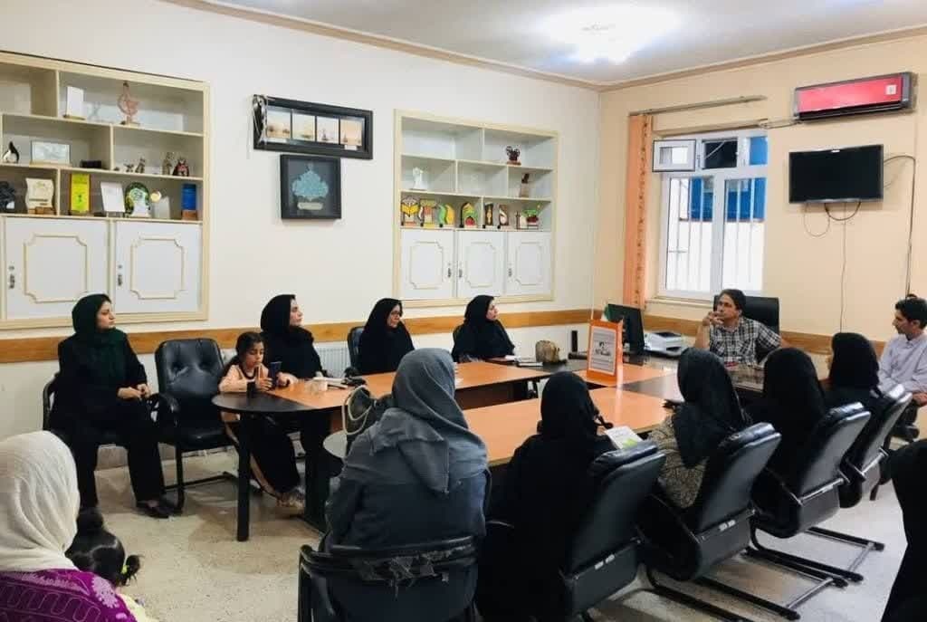 جمعخوانی کتاب در بینالود/ نشست مطالعاتی «تا عاشورا بر بال شعر محتشم» در تربتحیدریه