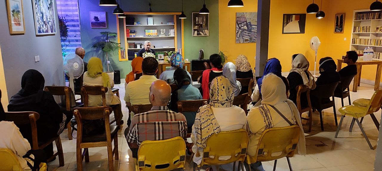 کتاب شبانههای سرگردان رهسپار بازار کتاب شد