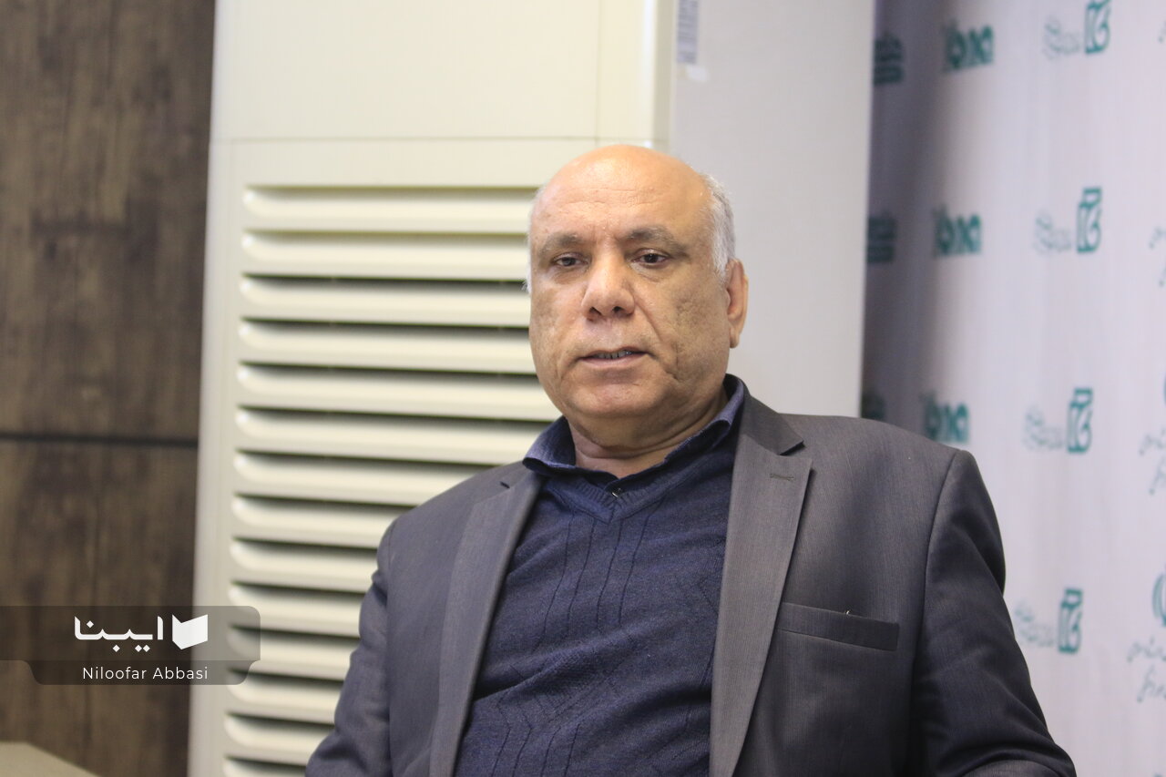صدیقی همچنان پیشرو
