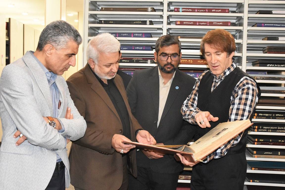 لزوم صیانت از منابع ارزشمند مکتوب/ کتابخانههای عمومی چگونه از گزند جنگ در امان بمانند؟