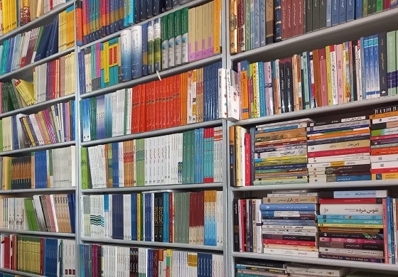 «چکاوک»؛ کتابفروشی که نسلها را به هم پیوند میدهد