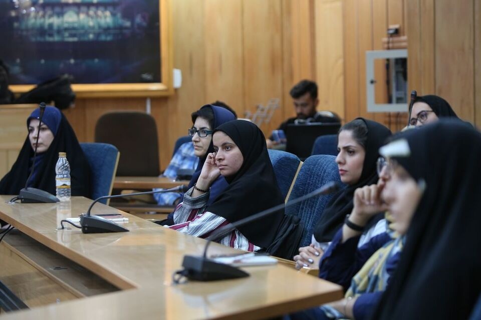 تاریخ و تعریف مفهوم کودکی در ایران را باید بازبینی و بازسازی کنیم