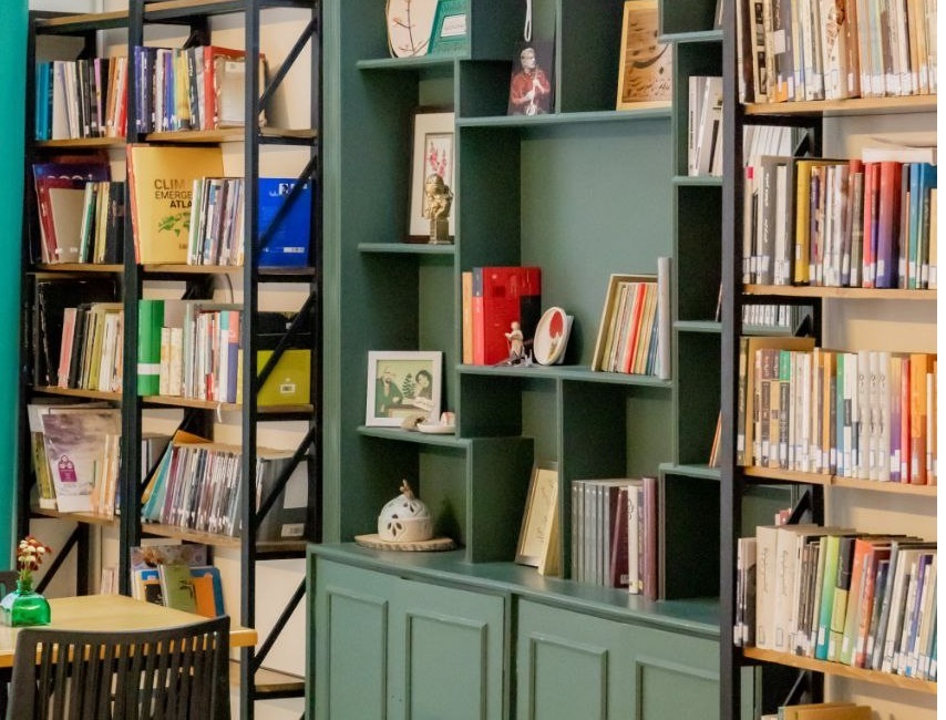 کافهکتابی برای تجربههای نو/ «خانه تجربه» پاتوق اهل کتاب مشهد