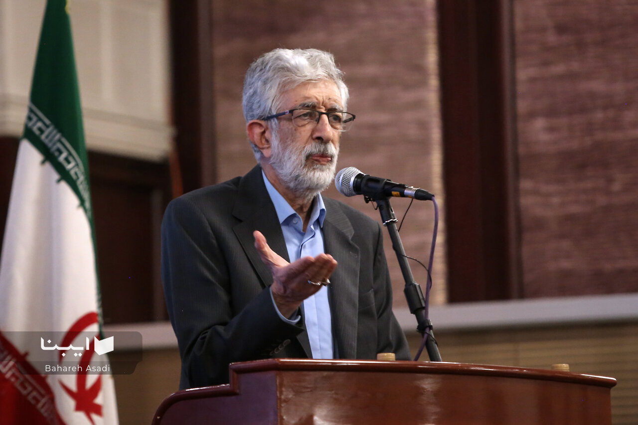 حوزه ادب و زبان با هوش مصنوعی بهشدت گره خورده است