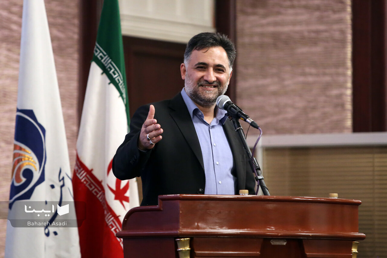 حوزه ادب و زبان با هوش مصنوعی بهشدت گره خورده است حوزه ادب و زبان با هوش مصنوعی بهشدت گره خورده است