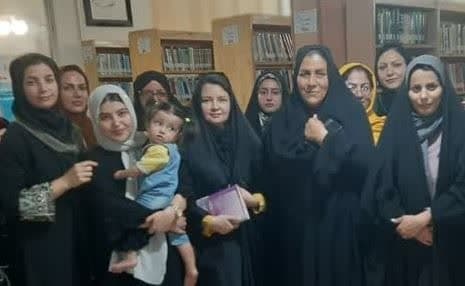 جمع‌خوانی کتاب در بجستان / اهدای کتاب به کتابخانه شهیدمصطفی خمینی روداب