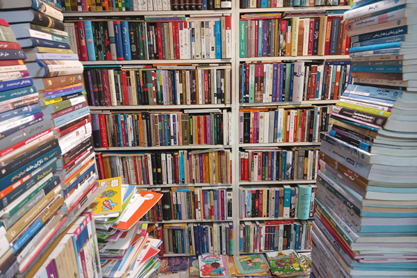 «کتابفروشی جنگل»؛ نیم قرن خاطره سازی در قلب گرگان