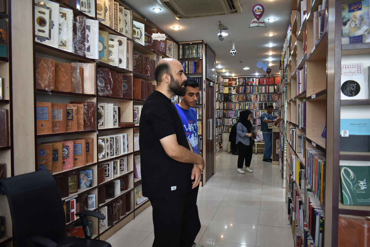 «محام»؛ مهمترین پاتوق فرهنگی دوستداران کتاب در اهواز