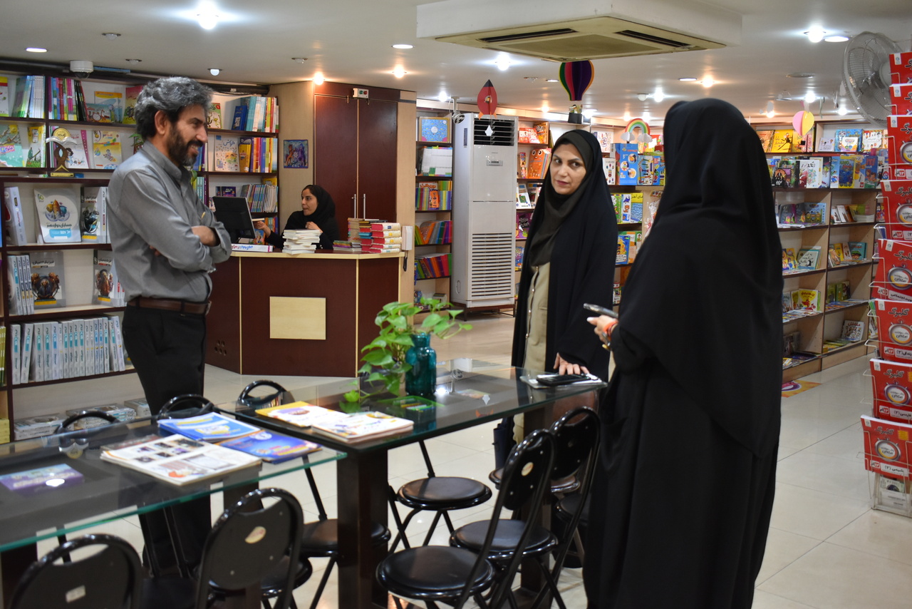 «محام»؛ مهمترین پاتوق فرهنگی دوستداران کتاب در اهواز