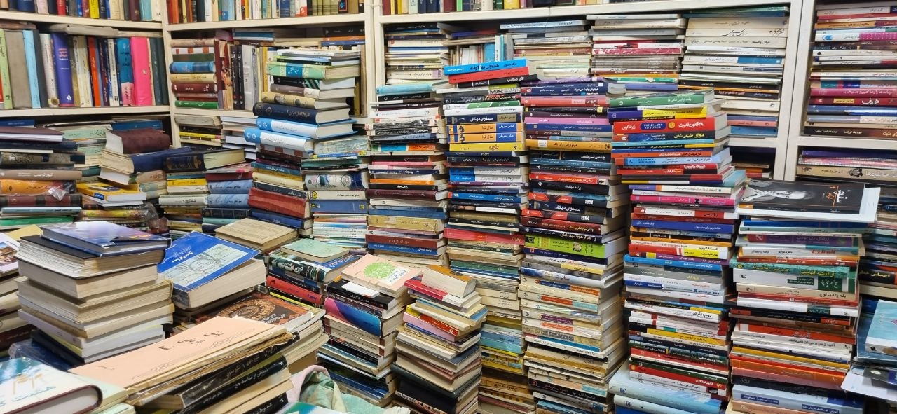 «پاستور»؛ روایت ۴۰ سال کتابفروشی از خیابان پاستور تا کبابیان
