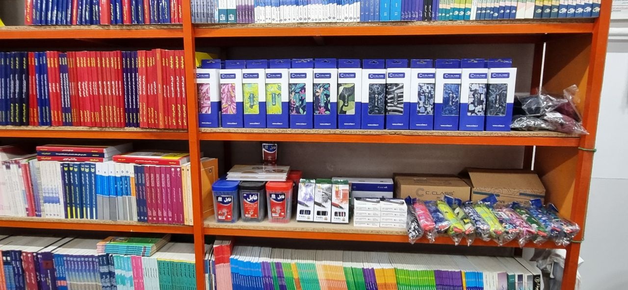 «فراگیر هگمتانه»؛ کتابفروشی که دانشگاهیان روی آن حساب باز میکنند