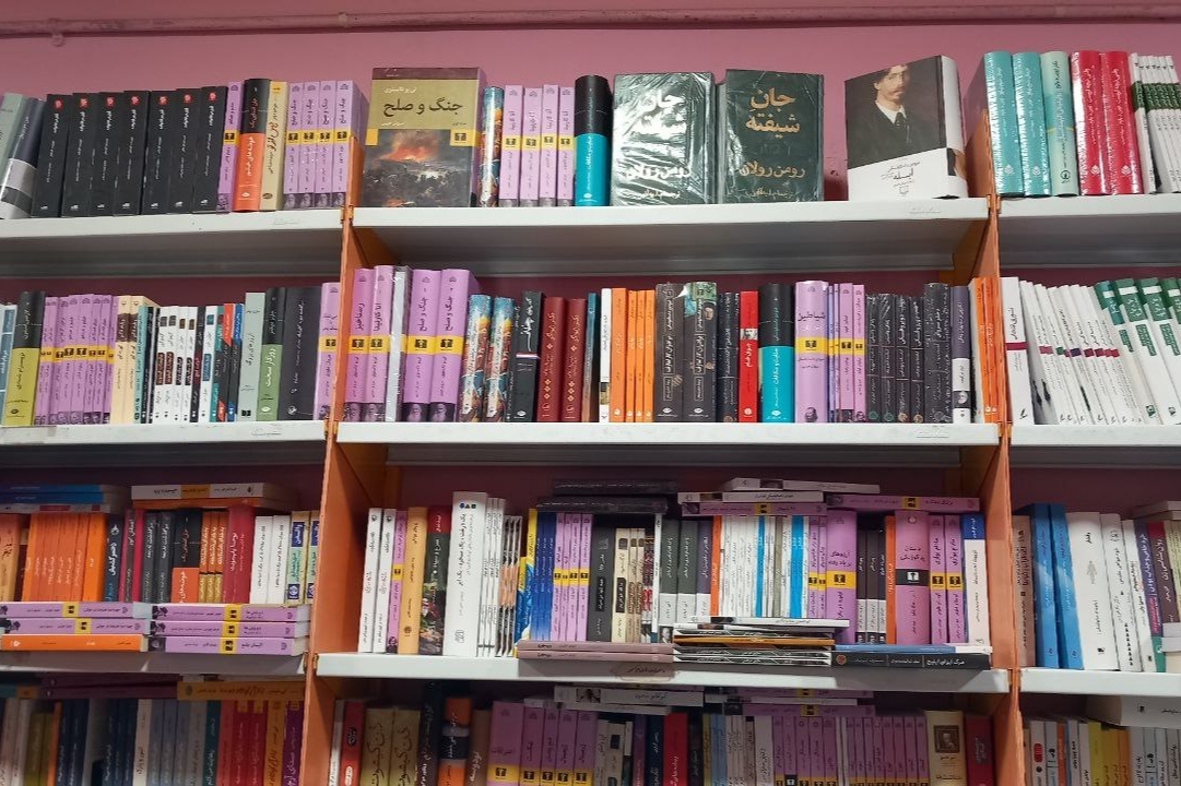 «اندیشه سبز»؛ توزیعکننده معتبر کتابهای غیردرسی در بجنورد