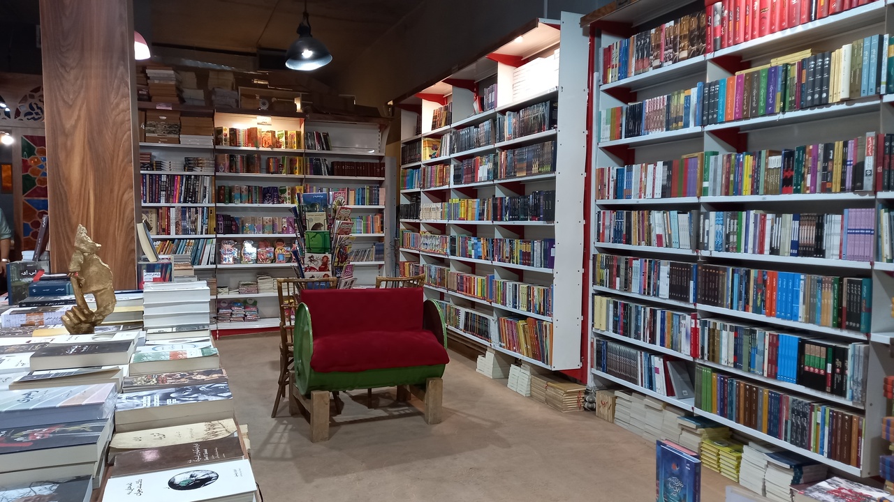 نشر فرهنگ دریچهای به نشر آگاهی