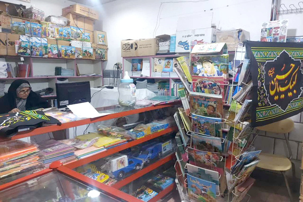 «کتابفروشی پرستو»؛ چراغی روشن در محله کم برخوردار سیدآباد گنبدکاووس