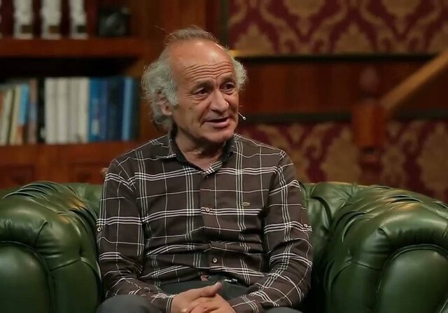 «عمو حاتم کتابباز» درگذشت