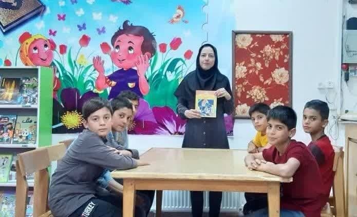 نشست معرفی کتاب در نیشابور/مسابقه کتابخوانی «رودخانه سفید» در گناباد