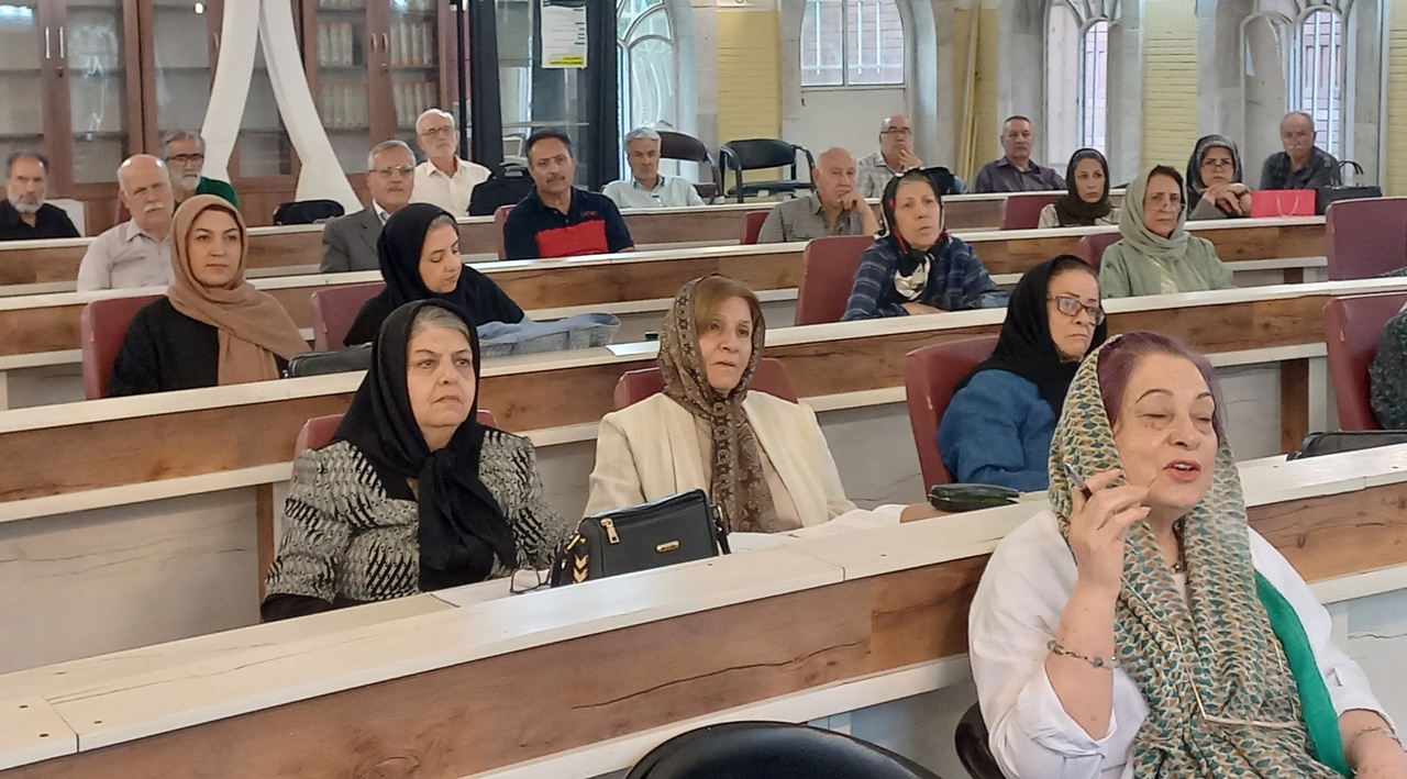 چون نظر افکند بر شیخ آن نگار؛ جنگ دل با نفس هر دم سخت شد