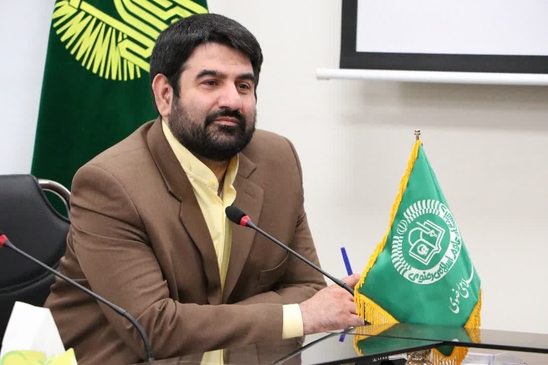 تحلیلی بر سیره ارتباطی امام رضا (ع) در آثار علی جانفزا