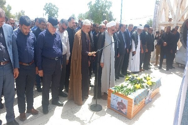 پیکر محمدعلی بهمنی در بندرعباس آرام گرفت