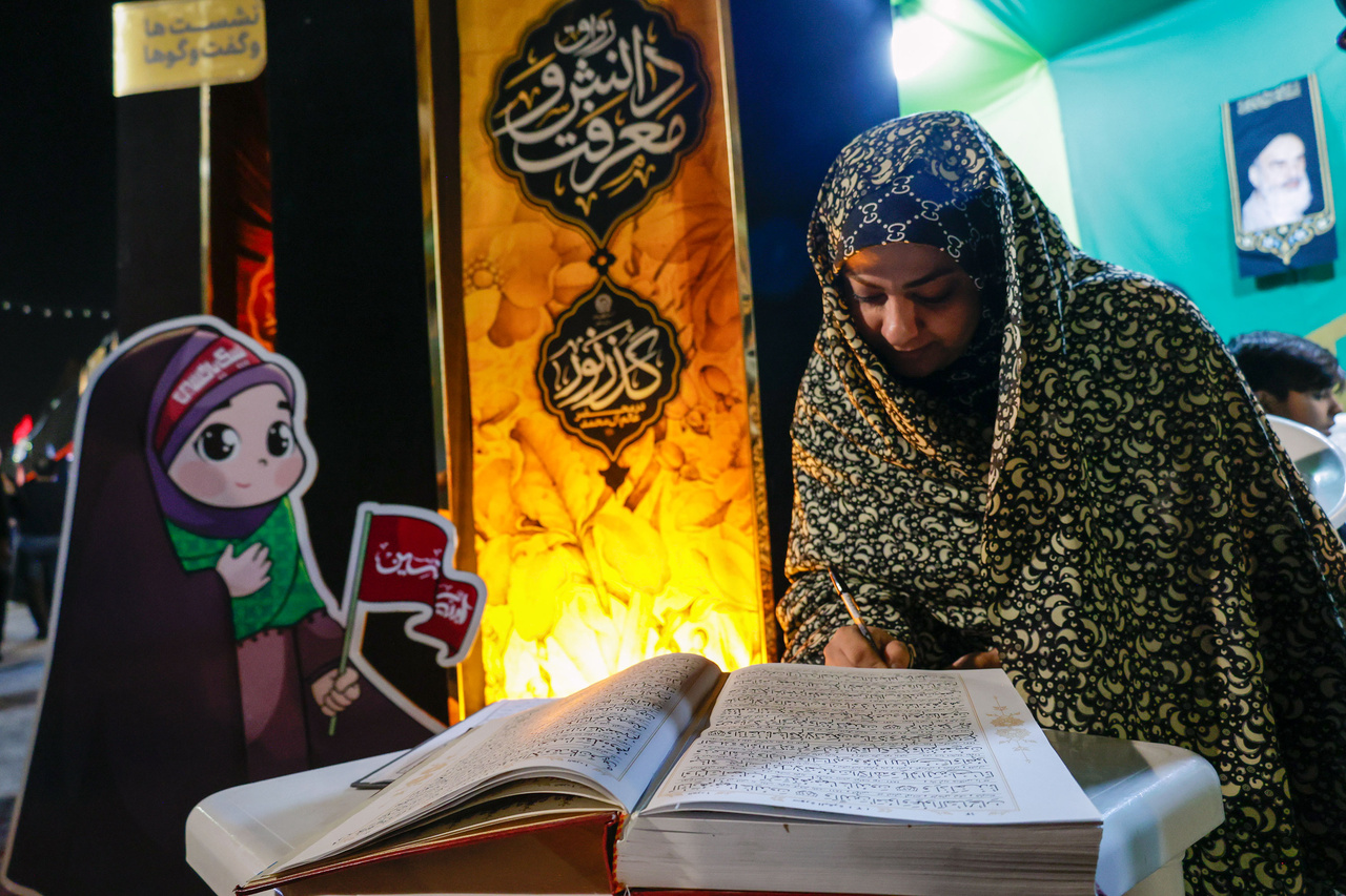 کتاب؛ محور عزاداریهای عالم آل محمد (ص) / ارادتی از جنس کلمه