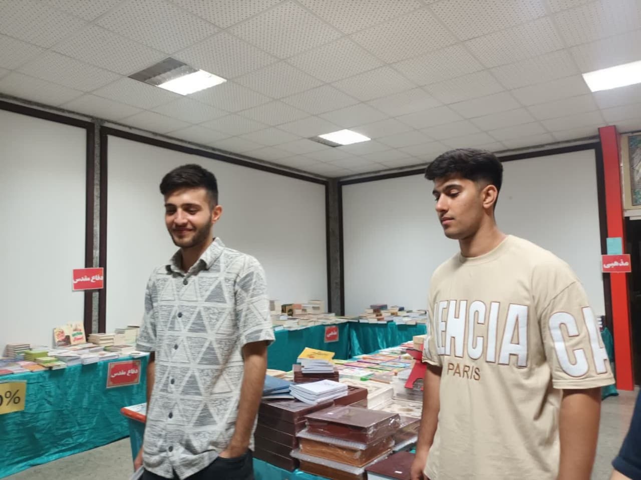 تخفیفهای خوب نمایشگاهی خرید را آسان کرد / اینجا برای تمام سلیقهها کتاب هست