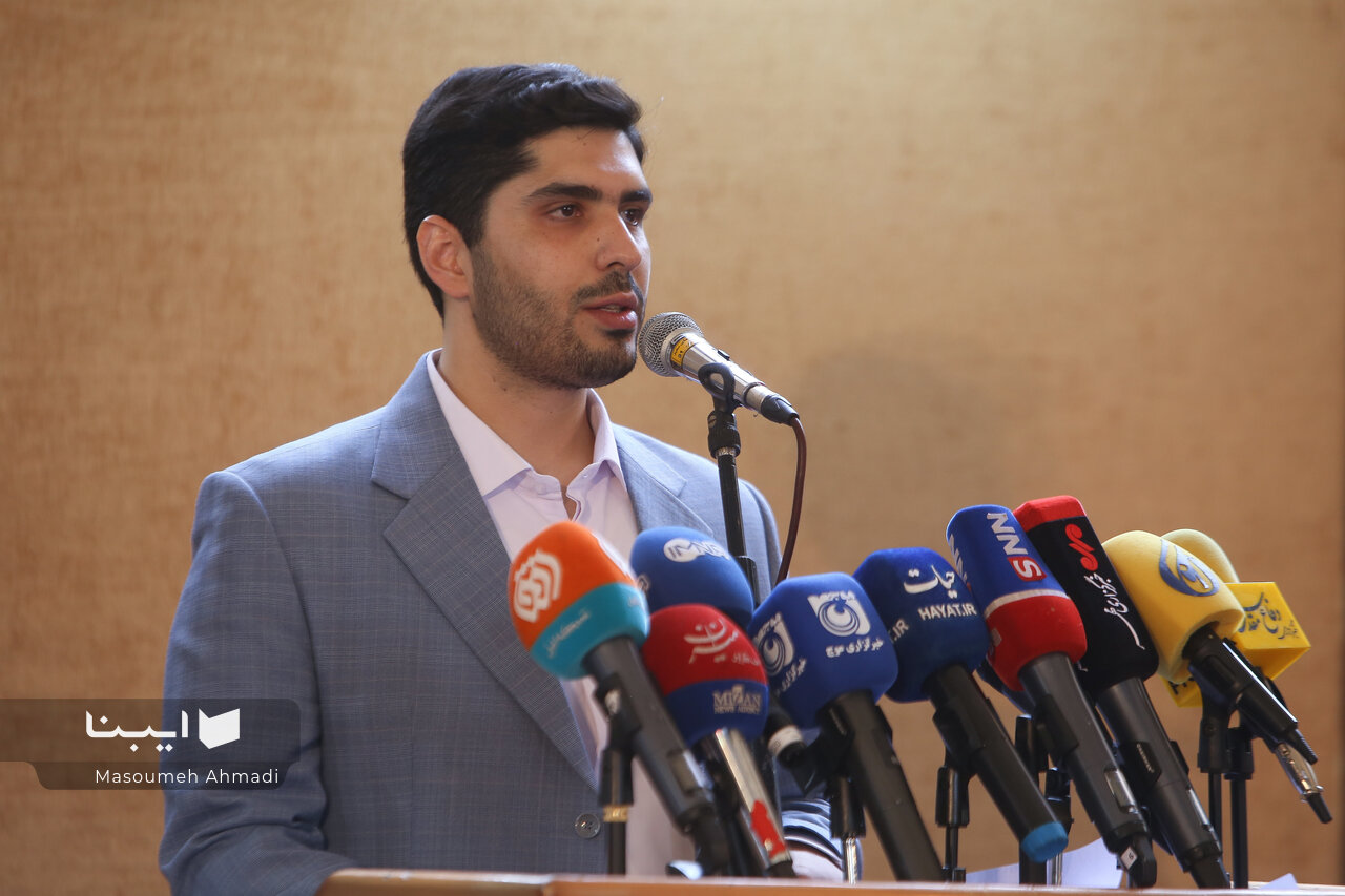 سنین کودکی و نوجوانی بهترین زمان نهادینهسازی فرهنگ استفاده از کالای ایرانی است