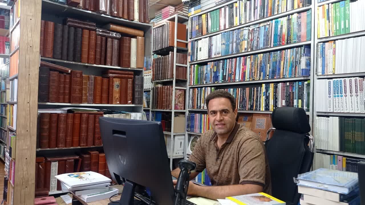 فروش آنلاین زمینهساز شکلگیری کتابفروشی به نام «یزد بوک»